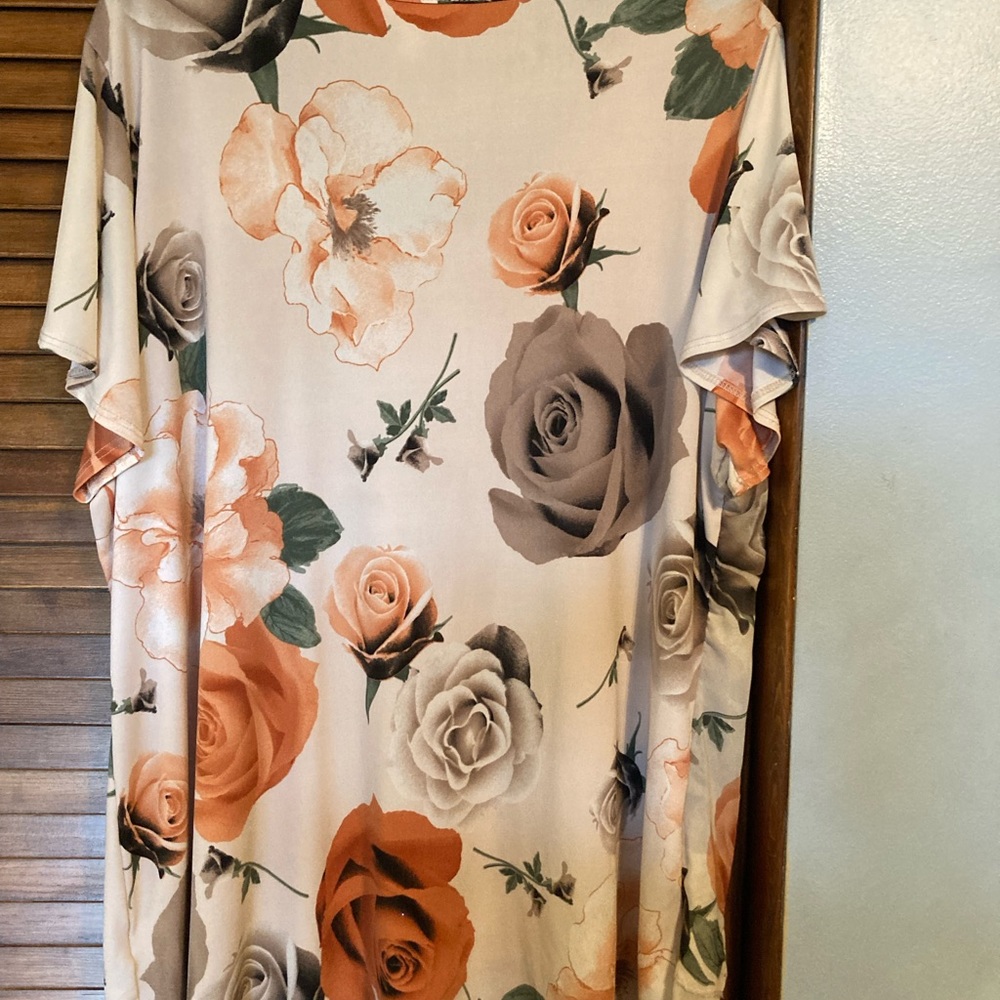 Dress Barn - Picture 2 of 3